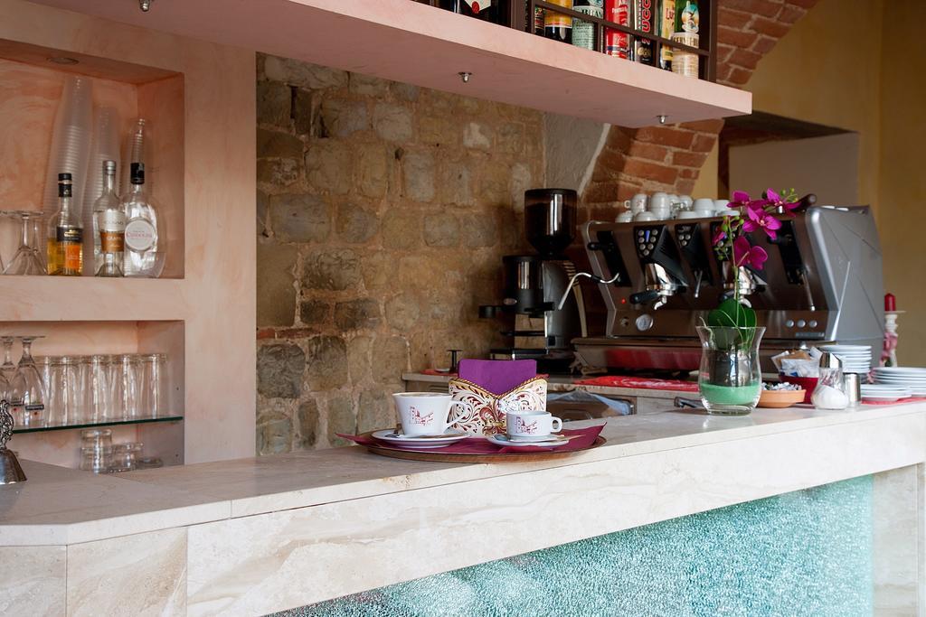 Borgo Sant'Ippolito Country Hotel Ginestra Fiorentina Bagian luar foto