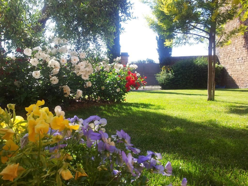 Borgo Sant'Ippolito Country Hotel Ginestra Fiorentina Bagian luar foto